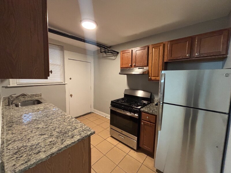 9001 S Loomis St in Chicago, IL - Building Photo