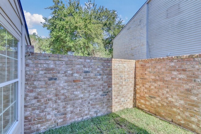 property at 13911 Piping Rock Ln