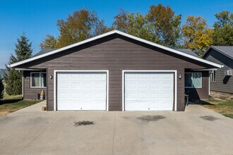 Lincoln Ridge by Kading in Indianola, IA - Building Photo - Building Photo