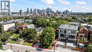 1831-118A 18a St SW in Calgary, AB - Building Photo - Building Photo