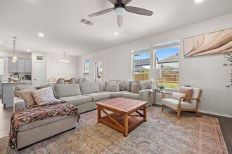 149 Fiery Skipper Ln in Georgetown, TX - Building Photo - Building Photo