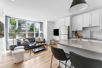 157 Sanford Ave in Ottawa, ON - Building Photo - Building Photo