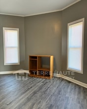 59 S 15th St in Terre Haute, IN - Foto de edificio - Building Photo