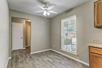 7750 Springville Dr in Houston, TX - Building Photo - Building Photo