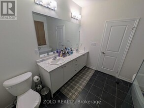 1075 Pisces Trl in Pickering, ON - Building Photo - Building Photo