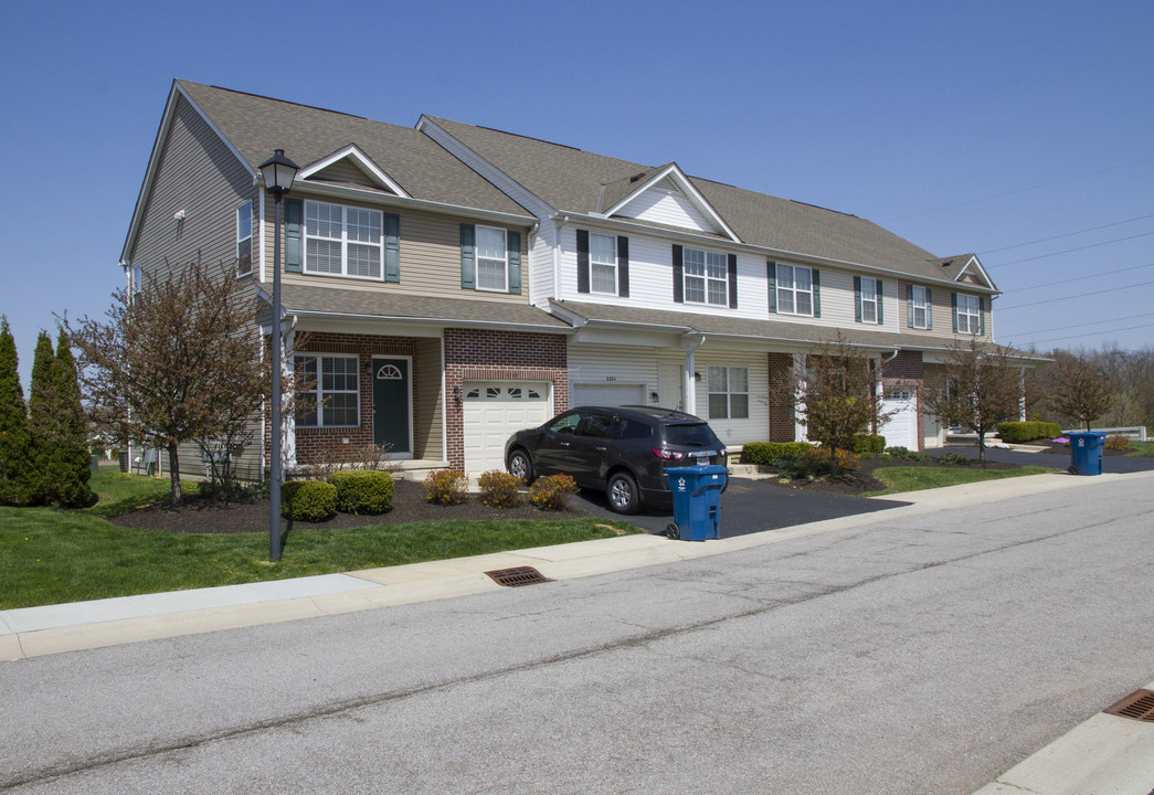 Townes At West Albany in Westerville, OH - Foto de edificio