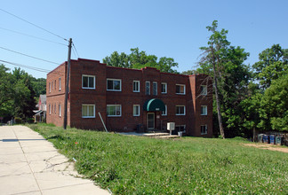 1801 28th Pl SE in Washington, DC - Building Photo - Building Photo