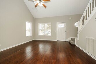 636 Zellwood Dr in La Vergne, TN - Building Photo - Building Photo