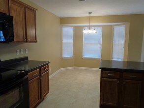 3720 Southbend Dr in Murfreesboro, TN - Foto de edificio - Building Photo