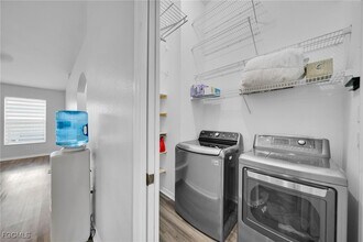 29 SW 24th Pl in Cape Coral, FL - Building Photo - Building Photo
