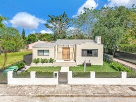 4721 NW 6th Ave in Miami, FL - Building Photo