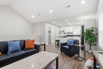 810 Carson St in Jefferson City, TN - Foto de edificio - Building Photo