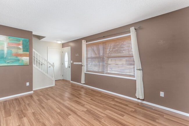 1930 Center St W in Rochester, MN - Building Photo - Building Photo