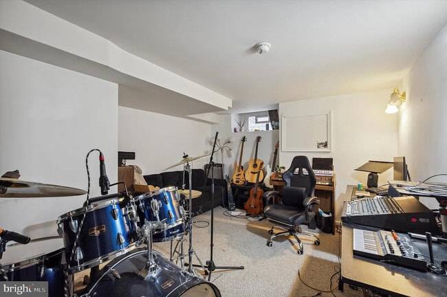 property at 1521 Fontain St