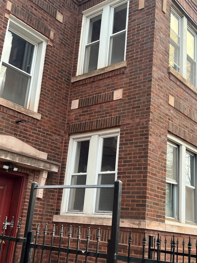 9037 S Bishop St, Unit 1