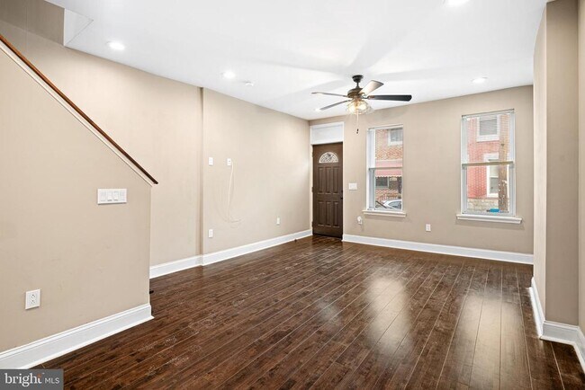 2050 Mountain St in Philadelphia, PA - Building Photo - Building Photo