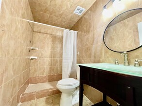 2621 Riverland Dr, Unit A in Fort Lauderdale, FL - Foto de edificio - Building Photo