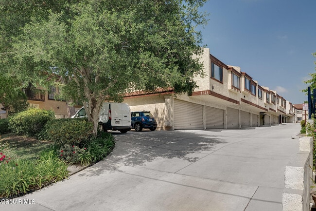 property at 5321 Colodny Dr
