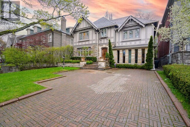 408 Rosemary Rd in Toronto, ON - Building Photo - Building Photo