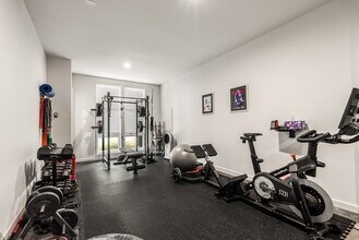 449 Parkway Dr NE in Atlanta, GA - Building Photo - Building Photo