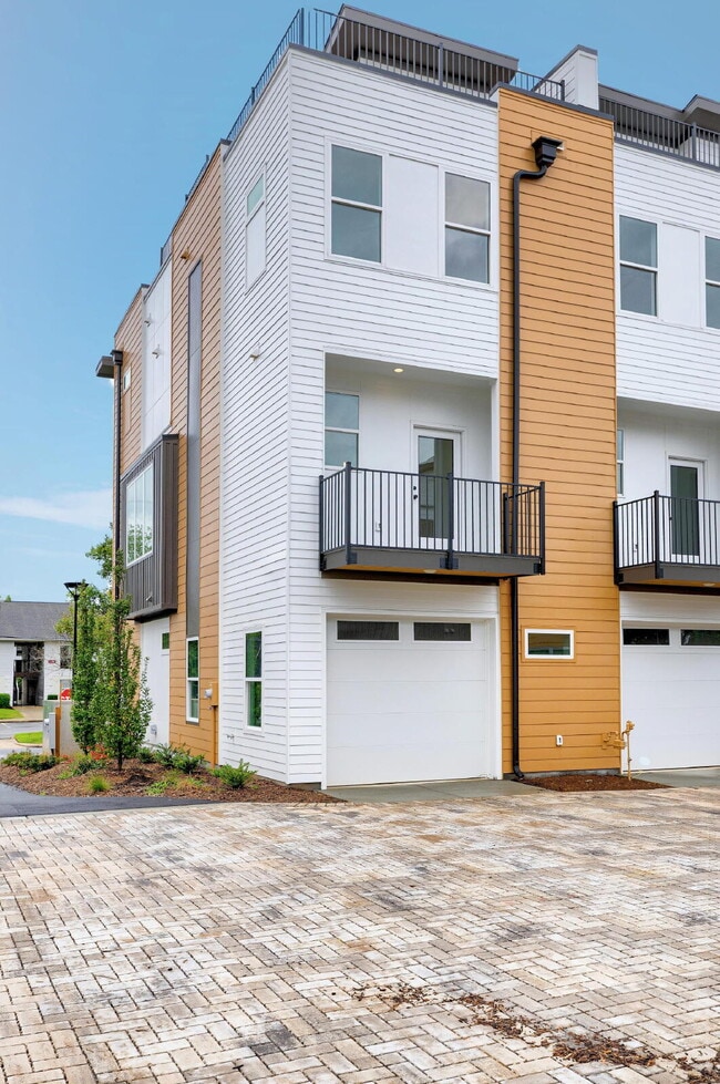 1412 Sawyer Rd in Raleigh, NC - Building Photo - Building Photo