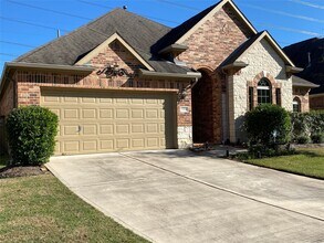 5519 Caper Shores Ln in Sugar Land, TX - Building Photo - Building Photo