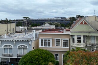 3425 Sacramento St in San Francisco, CA - Building Photo - Building Photo