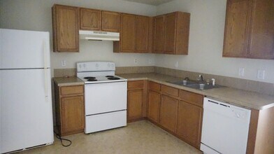 196 Ryan Cir in Nolanville, TX - Building Photo - Building Photo