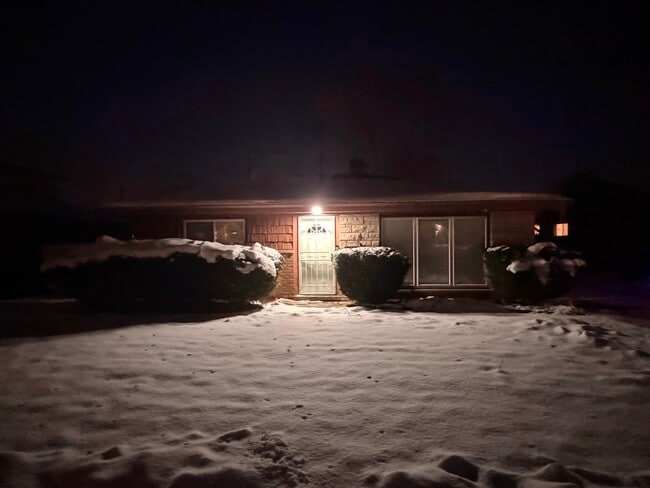 property at 1367 Burnham Ave