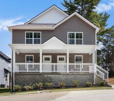 56 E Fork Dr, Unit 56A E Fork Dr in Clarksville, TN - Building Photo