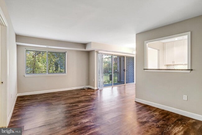 12215 Braxfield Ct in North Bethesda, MD - Building Photo - Building Photo
