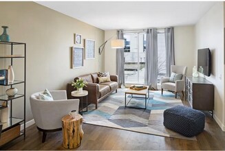 411 D St in Boston, MA - Building Photo - Building Photo