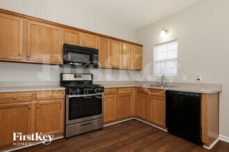 321 Holton Dr in Monroe, NC - Building Photo - Building Photo