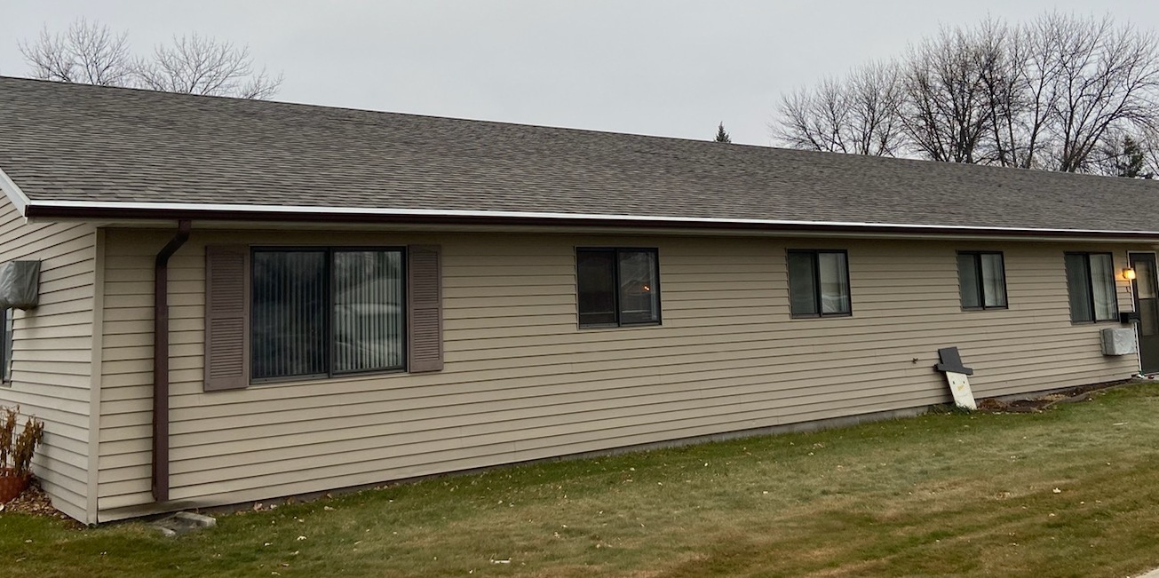 97 7th Ave S in Wahpeton, ND - Building Photo