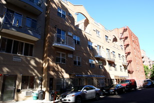 4170-4176 Summit Ct Apartments