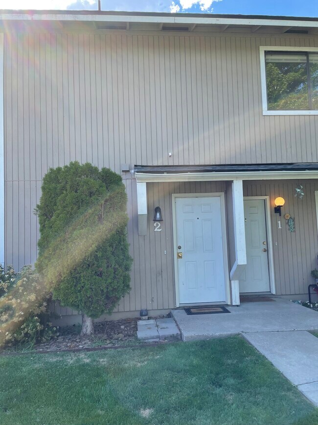 124 S Western Ave Rentals in Wenatchee, WA