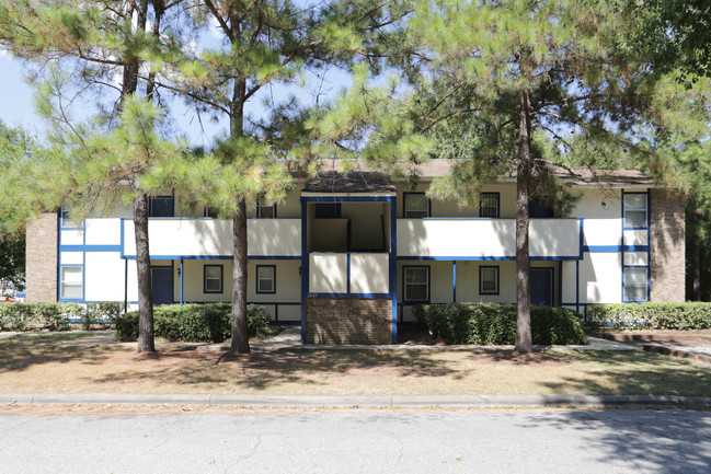 Essex Apartments in Columbus, GA - Building Photo - Building Photo