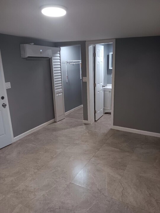 261 Florida Ave in Fort Lauderdale, FL - Building Photo