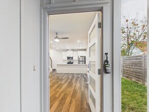 6102 Caddie St in Austin, TX - Building Photo - Building Photo