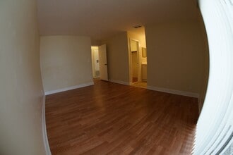 6158 Sandcrest Cir in Orlando, FL - Building Photo - Building Photo