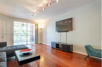 151 Michigan Ave in Miami Beach, FL - Foto de edificio - Building Photo