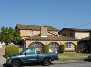 4461 Green Ave in Los Alamitos, CA - Building Photo - Building Photo