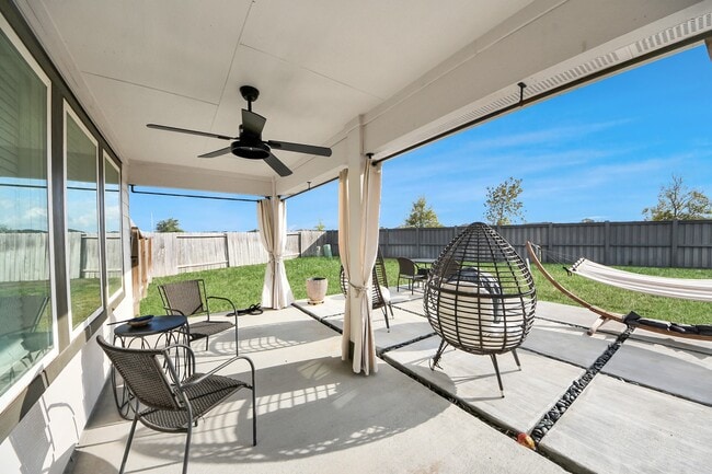 property at 202 Serena Pk Ln