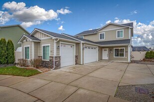 3287 N Cormac Loop in Post Falls, ID - Building Photo