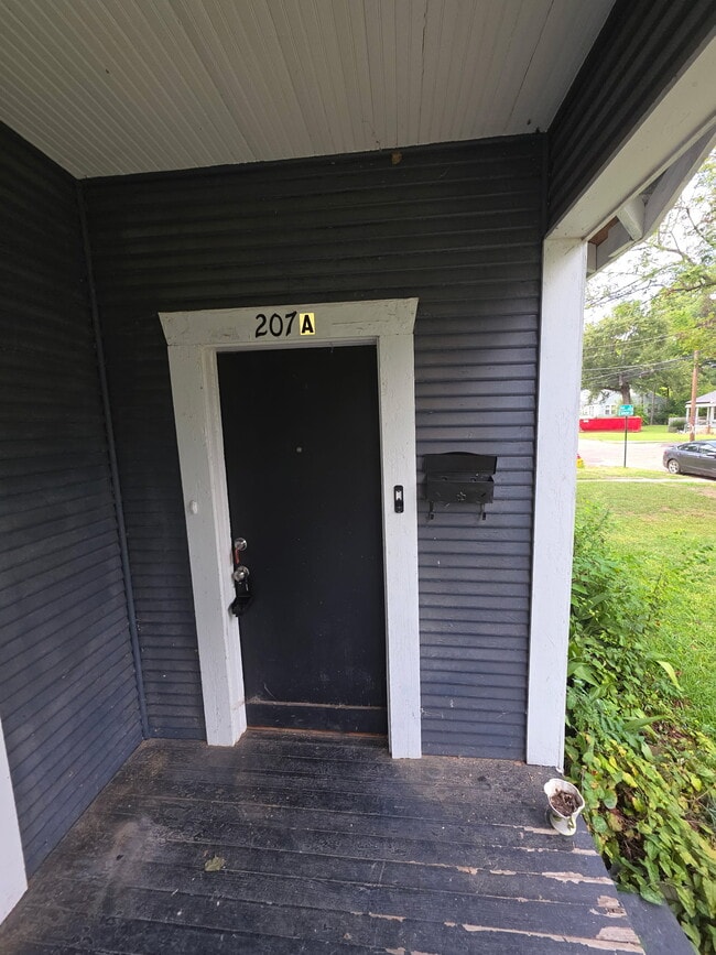property at 207 E Rutherford St