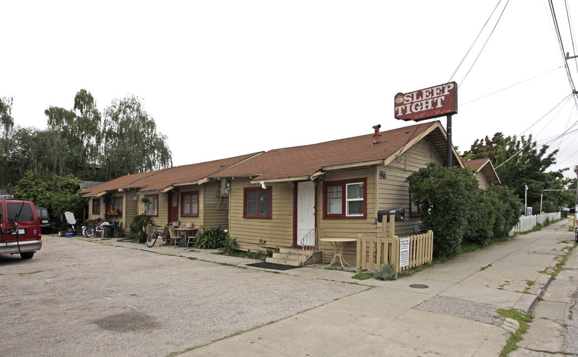 127 Ocean St in Santa Cruz, CA - Building Photo