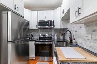 32 Reedsdale St in Boston, MA - Building Photo
