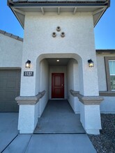 1127 W Del Monte Dr in Casa Grande, AZ - Building Photo - Building Photo