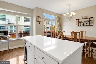 2342 Huntington Station Ct in Alexandria, VA - Building Photo - Building Photo