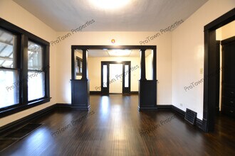 573 Dover St in Joliet, IL - Foto de edificio - Building Photo